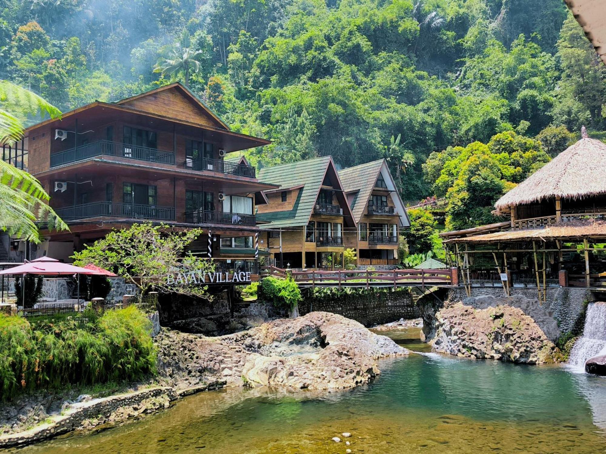 Bayan Village Baturraden Extérieur photo